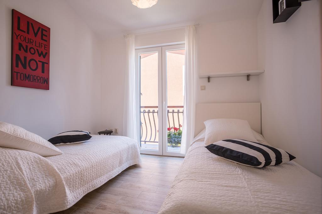 Apartments Oleandar Rogoznica  Room photo