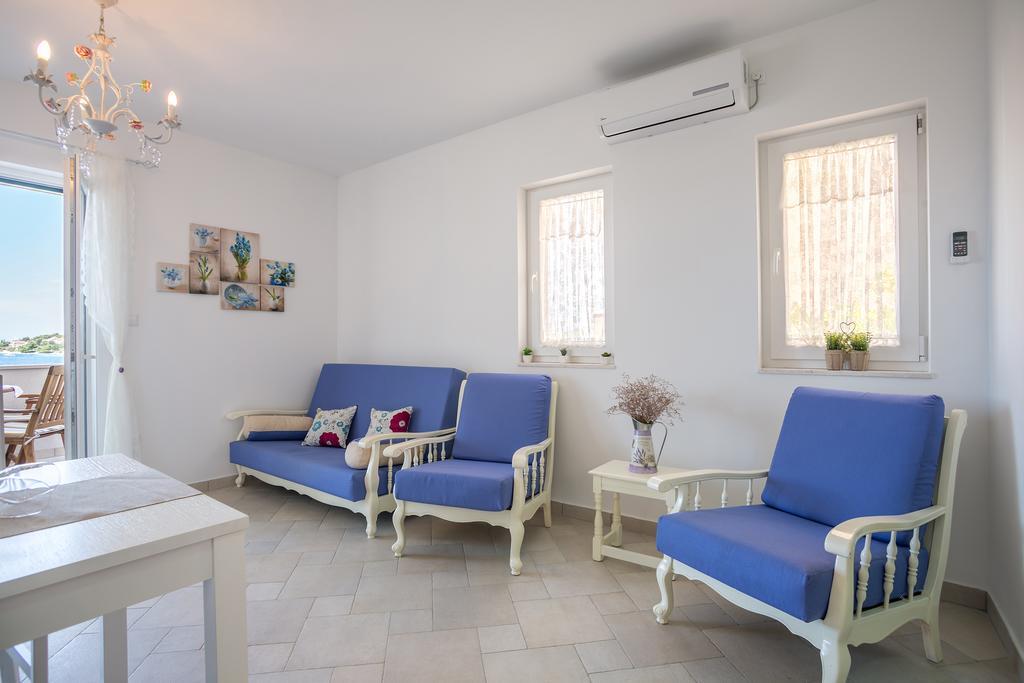 Apartments Oleandar Rogoznica  Room photo